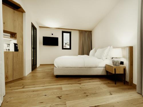Superior Double Room With Balcony