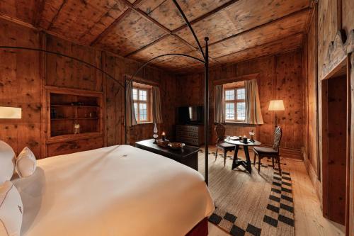 King Room with Mountain View