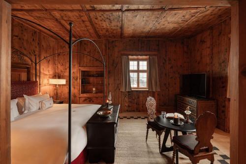King Room with Mountain View