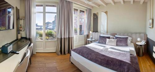 Suite Deluxe with Spa Bath