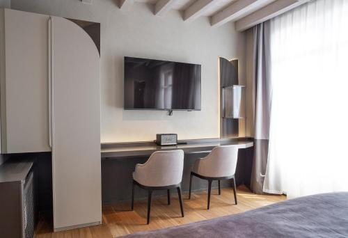 Suite Deluxe with Spa Bath