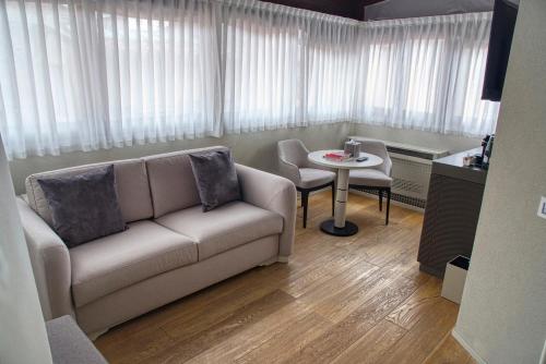 Suite Deluxe with Spa Bath