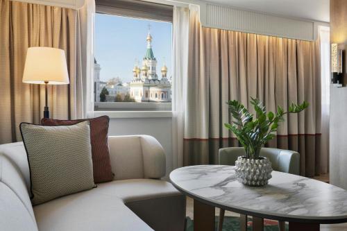Empress King Suite with Church View