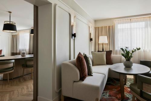 Empress King Suite with Church View