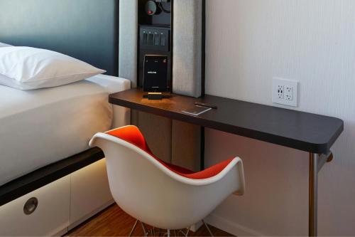 King Room with Premium View