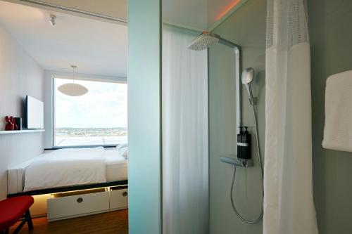 King Room with Premium View