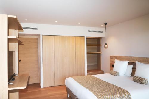 Master Suite 150 meters from the main building