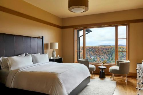 King Suite with Balcony