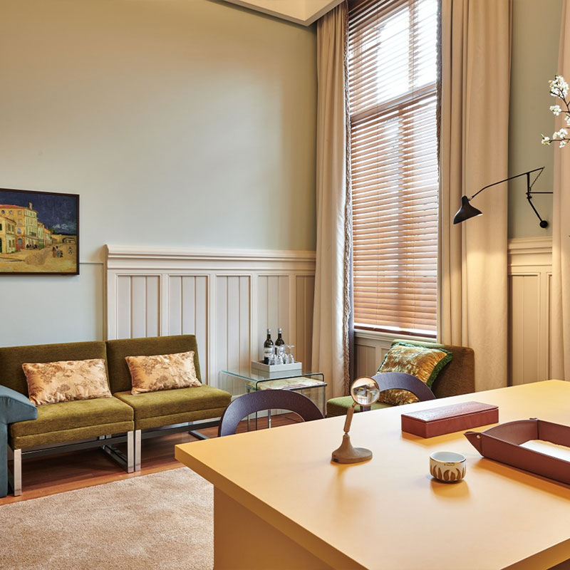 Van Gogh Museum Suite