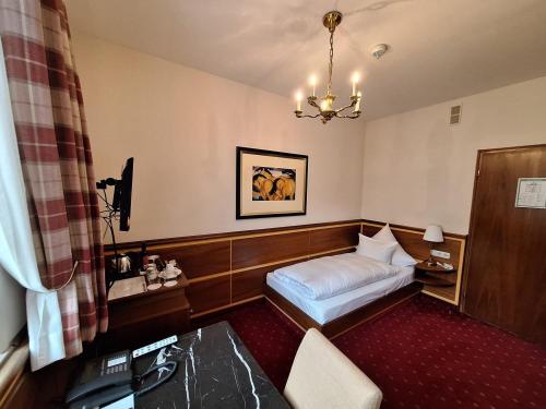 Budget Single Room