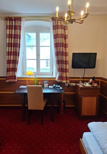 Budget Single Room
