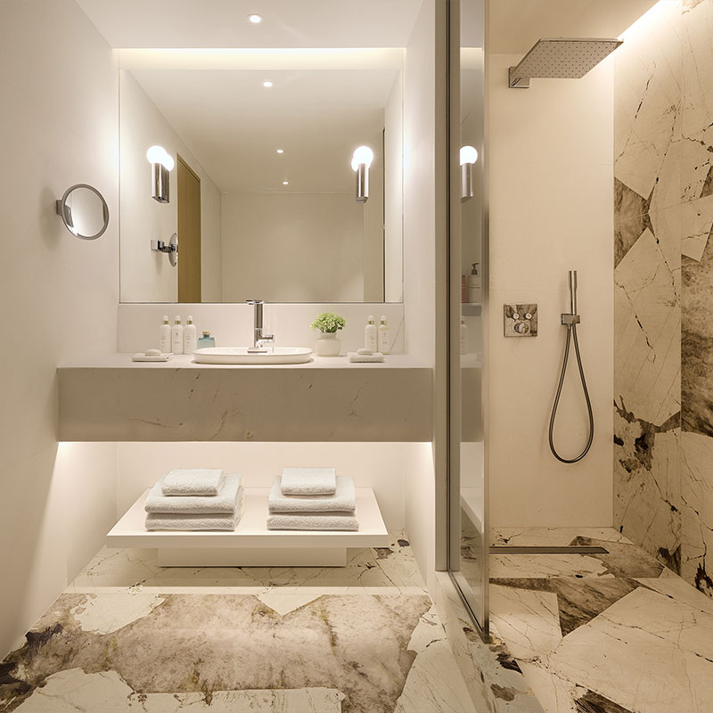 Club 1 Bedroom Suite 