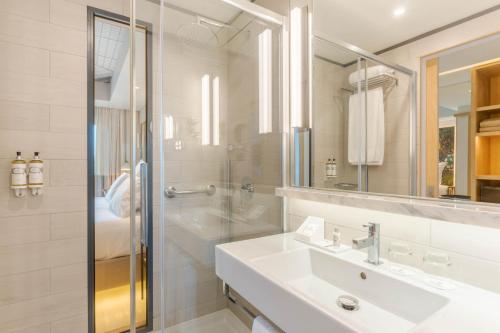 Double or Twin Room with Panoramic River View
