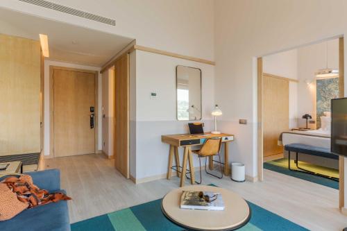 Suite with Extra Bed