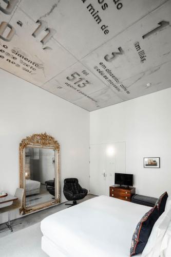 Suite with City View