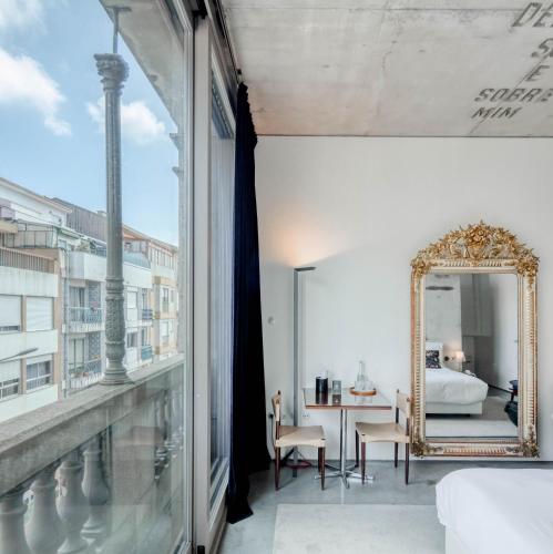 Suite with City View