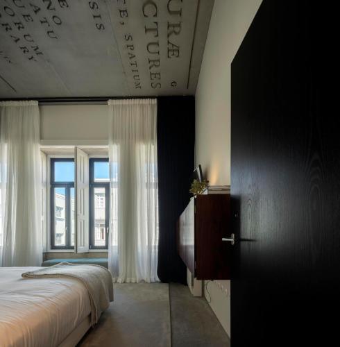 Deluxe Double or Twin Room with City View