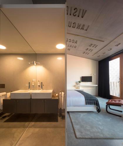 Deluxe Double Room inner Courtyard View