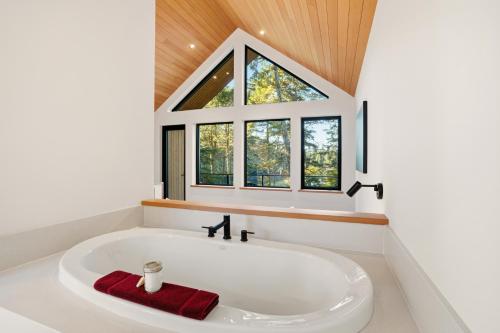 Superior Chalet One-Bedroom