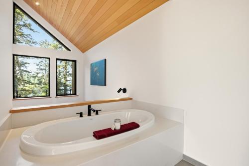 Superior Chalet One-Bedroom