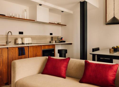 One Bedroom Duplex with River View