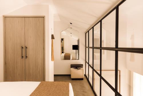 One Bedroom Duplex with River View