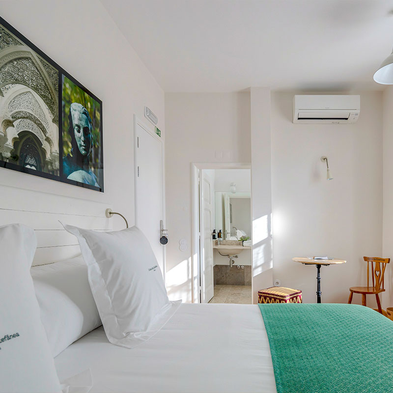 Comfort Room 