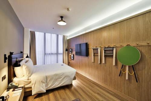Moxie King Room - High Floor