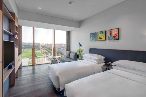 Habitat Deluxe Twin Room