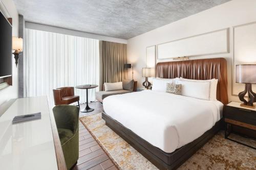 Guest Room, 1 King