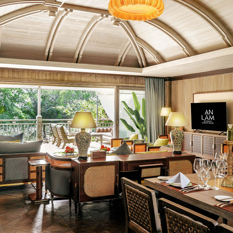 River View Signature Suite