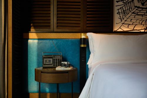 Standard King Room with City View - Disability Access