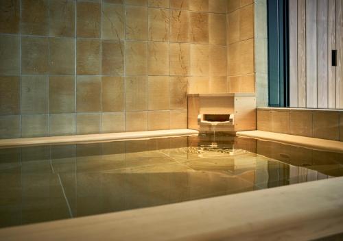 Luxury Corner Suite