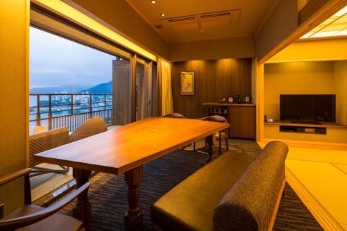 Japanese Western Suite with Open Air Bath Type K - Non-Smoking (5th-7th Floor)