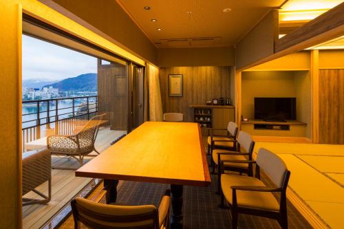 Japanese Western Suite with Open Air Bath Type L - Non-Smoking (5th-7th Floor)