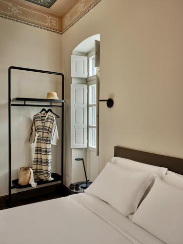Seriana-Private Balcony