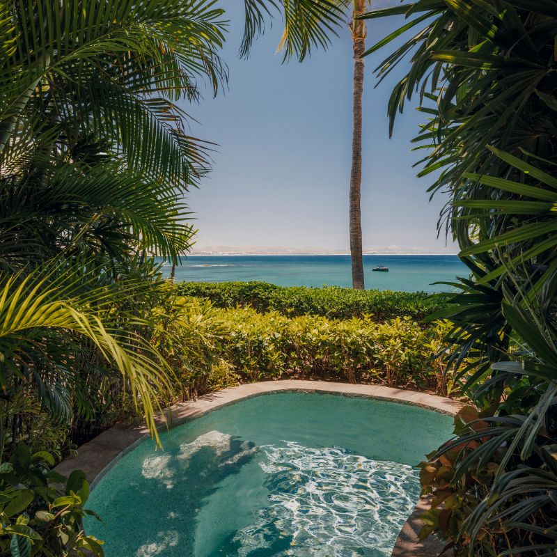 Junior Suite - Ocean Front with Pool