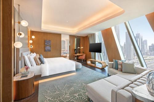 Premier Downtown View King Room