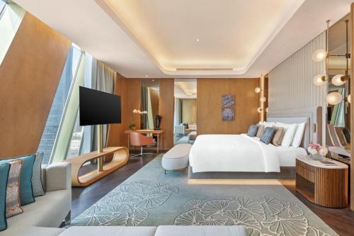 Mandarin City View King Room