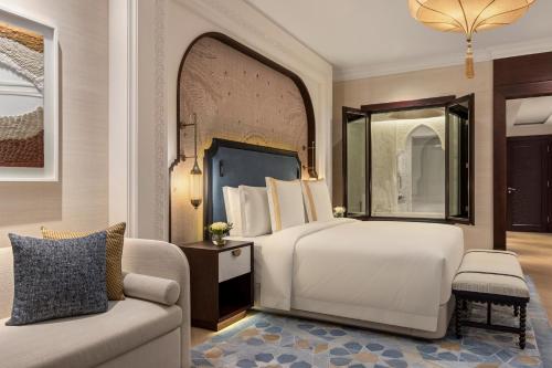 Deluxe King Room with balcony, sofa bed, access to kids club, cinema