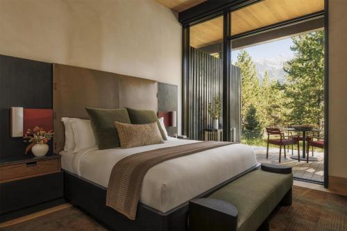 Meadow Cabin