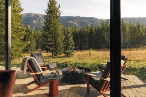 Meadow Cabin