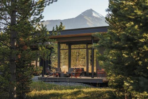 Meadow Cabin