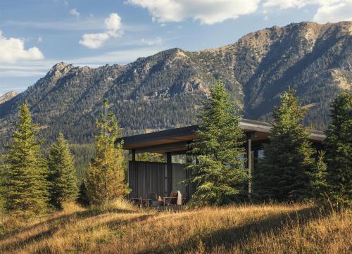 Two Bedroom Big Sky Cabin