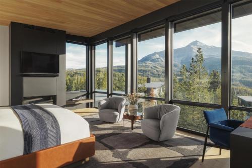 Signature Six Bedroom Private Home