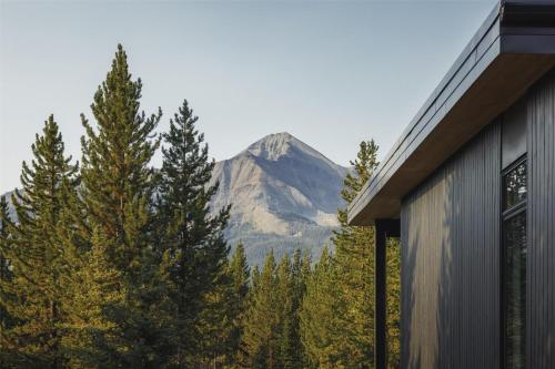 Five Bedroom Private Home