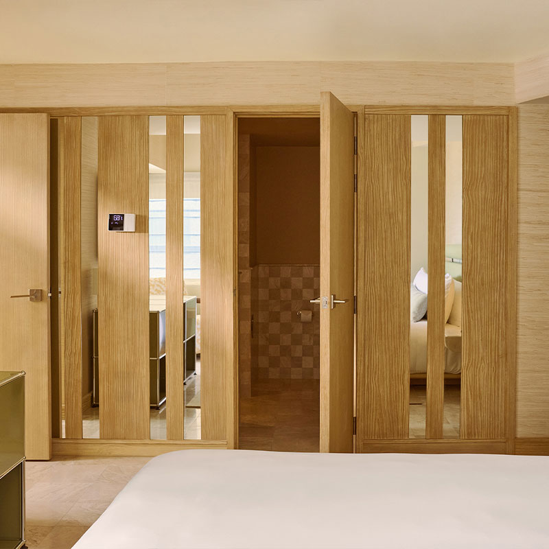 Oceanfront King Balcony Suite