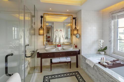 Mia Suite