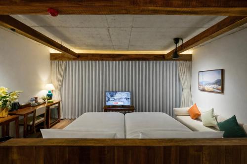 Superior Double or Twin Room - No Window