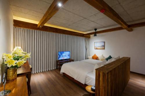 Superior Double or Twin Room - No Window